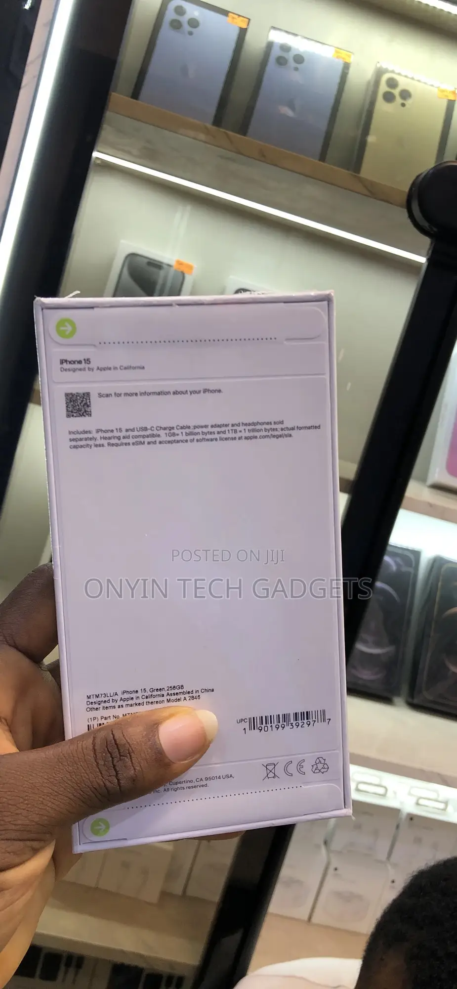 New Apple iPhone 15 256 GB Green