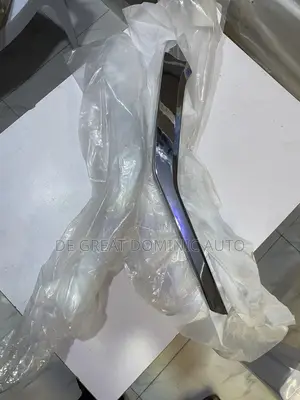 One Pc of Front Bumper Chrome for Mitsubishi Eclipse Cross 2018