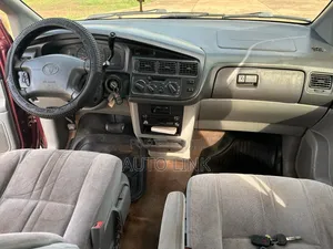 Toyota Sienna CE 1999 Red