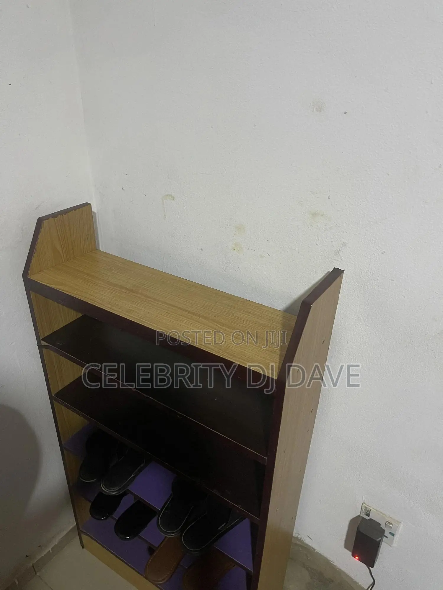 Shoe Rack (Wooden)