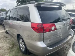 Toyota Sienna XLE FWD 2006 Silver
