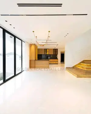 7bdrm Duplex in Guzape District for sale