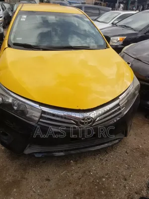 Toyota Corolla 2014 Yellow