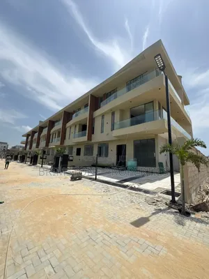 Furnished 5bdrm Duplex in Lekki Phase 1 for sale