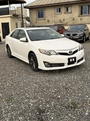 Toyota Camry 2012 White