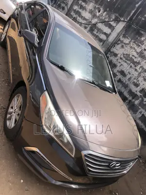 Hyundai Sonata SE 4dr Sedan (2.4L 4cyl 6A) 2015 Brown