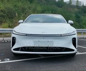 New Changan UNI-V 1.5 Hybrid FWD 2024 White