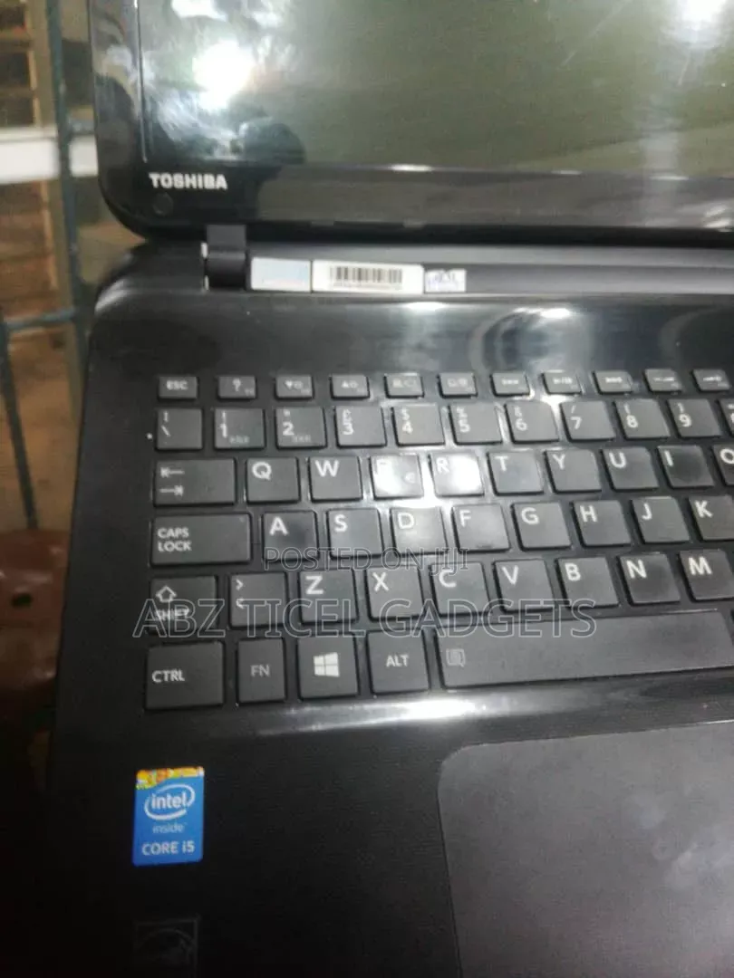 Laptop Toshiba Satellite L50 8GB Intel Core i5 HDD 500GB