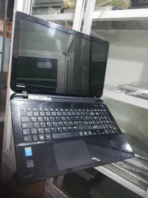 Laptop Toshiba Satellite L50 8GB Intel Core i5 HDD 500GB