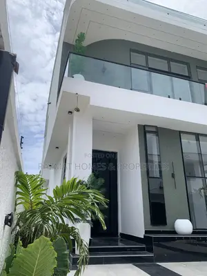 4bdrm Duplex in Ado / Ajah for sale