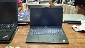 Laptop Dell Latitude 7410 16GB Intel Core i7 SSD 256GB