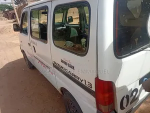 Suzuki APV Minibus 1998 White