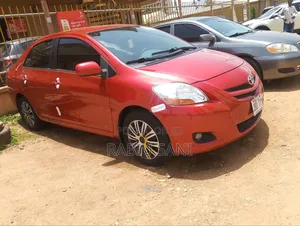 Toyota Yaris 2010 Brown