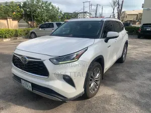 Toyota Highlander Platinum 2022 White