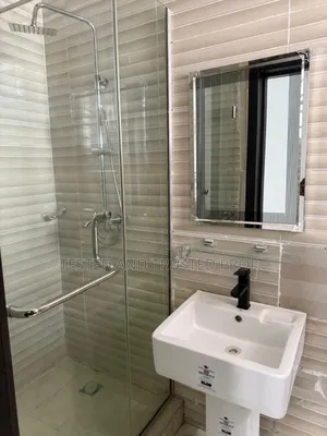 1bdrm Shared Apartment in Royal Pine, Chevron for rent