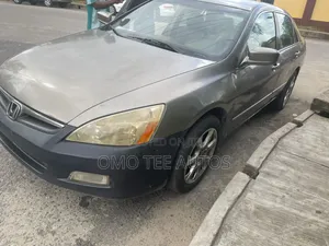 Honda Accord Sedan LX 2006 Gold