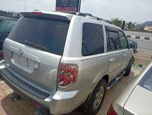 Honda Pilot 2005 Silver