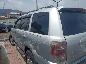 Honda Pilot 2005 Silver