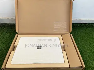 New Laptop Microsoft Surface Laptop Studio 2 32GB Intel Core i7 SSD 1T