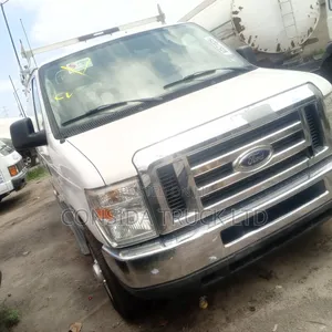 Ford E350 1998 White