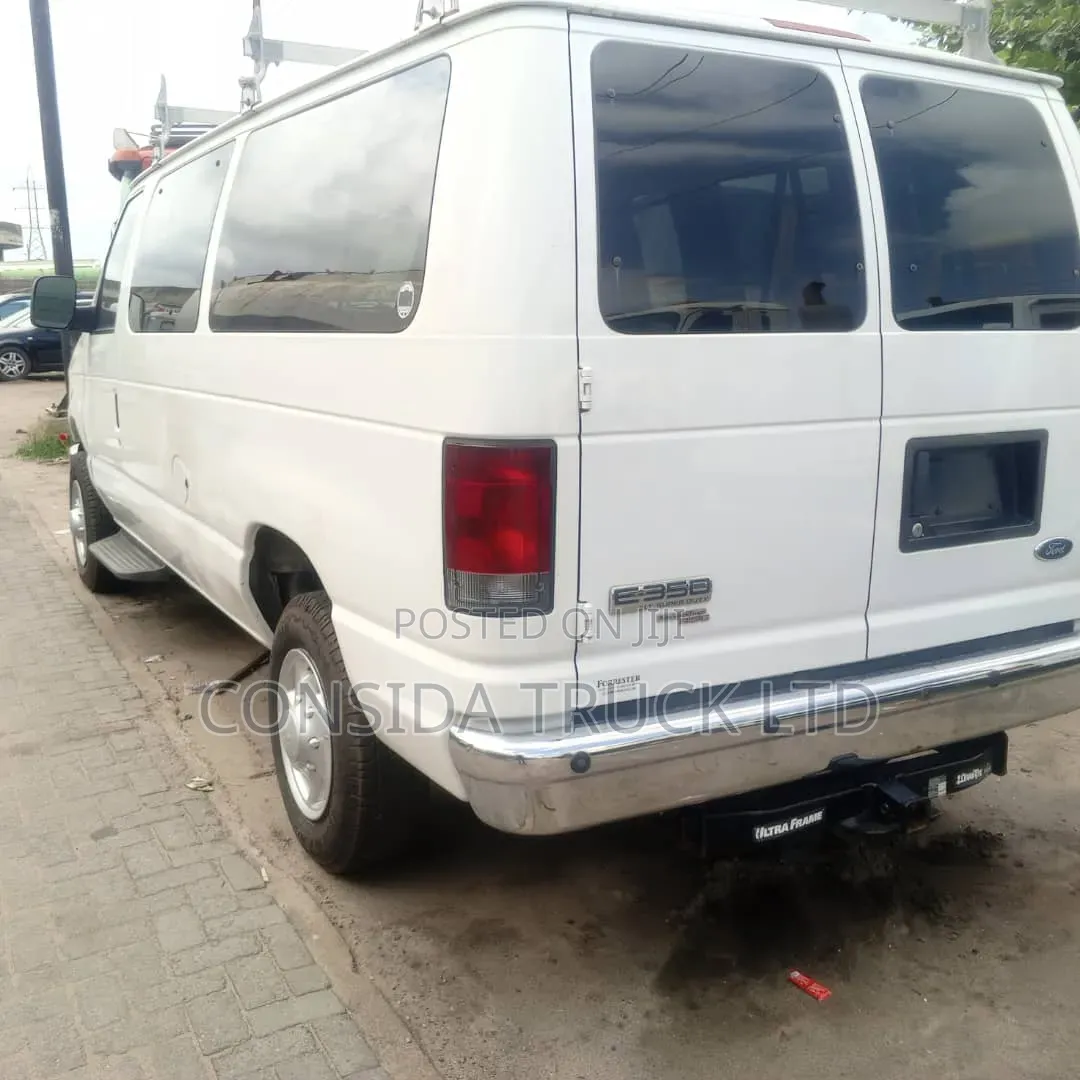 Ford E350 1998 White
