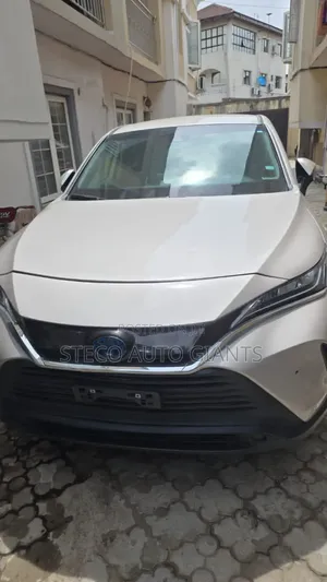 Toyota Venza 2025 White