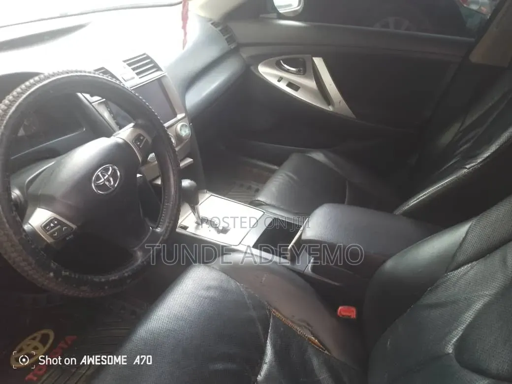 Toyota Camry 2010 Gray