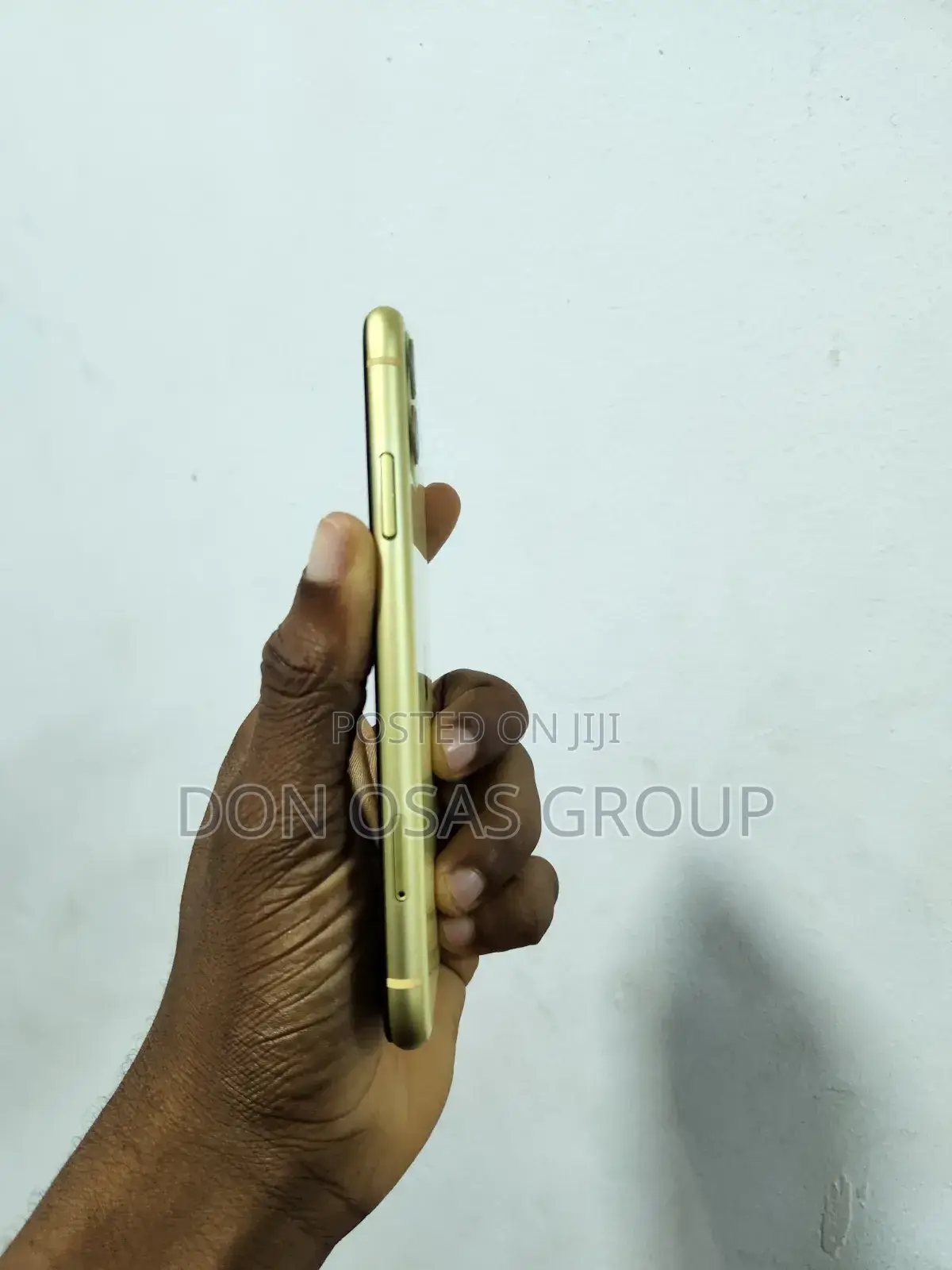 Apple iPhone 11 64 GB Yellow