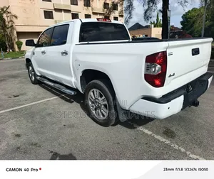 Toyota Tundra 2016 White