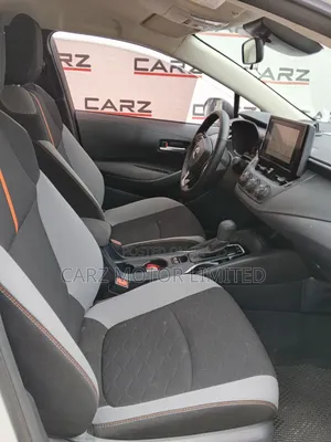 Toyota Corolla SE 2023 White