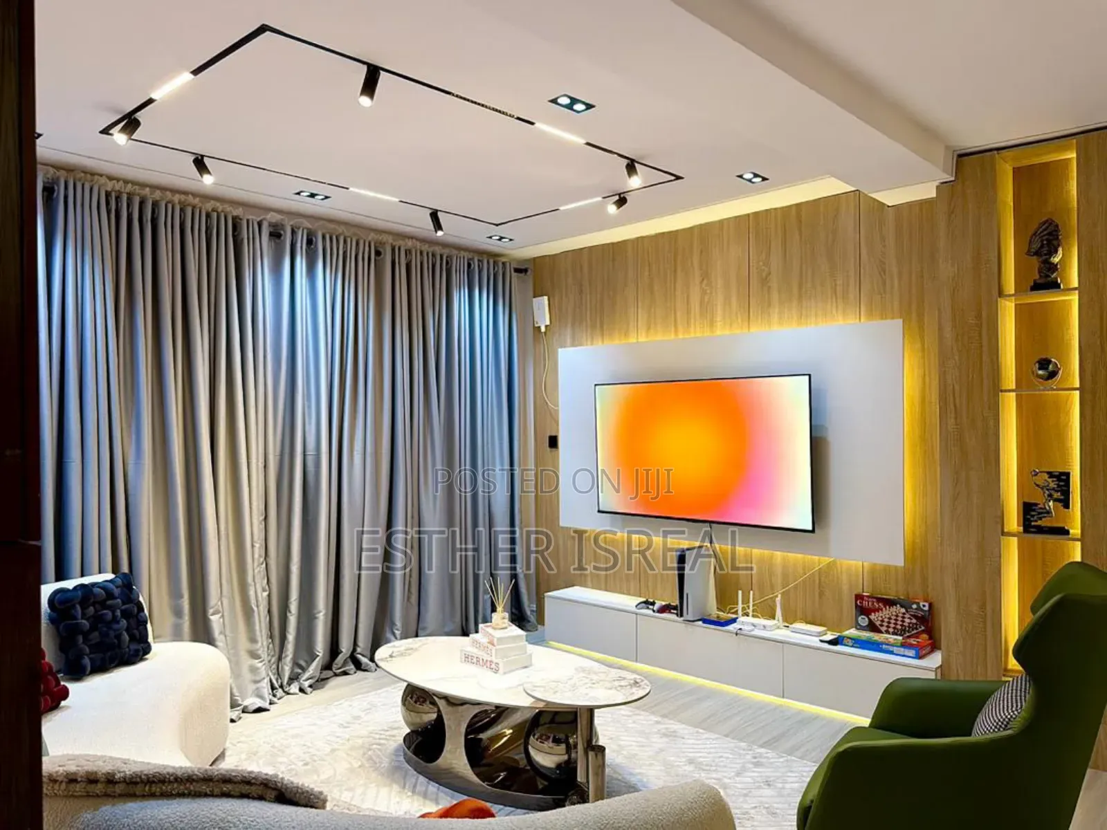 Kresta 2 Bedroom Apartment Pha