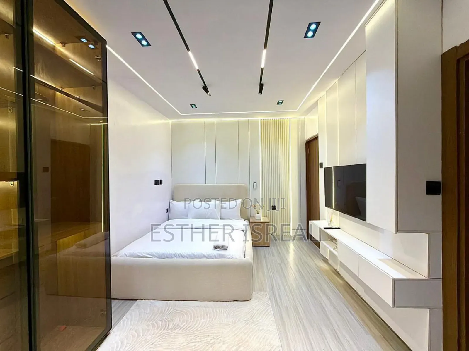 Kresta 2 Bedroom Apartment Pha
