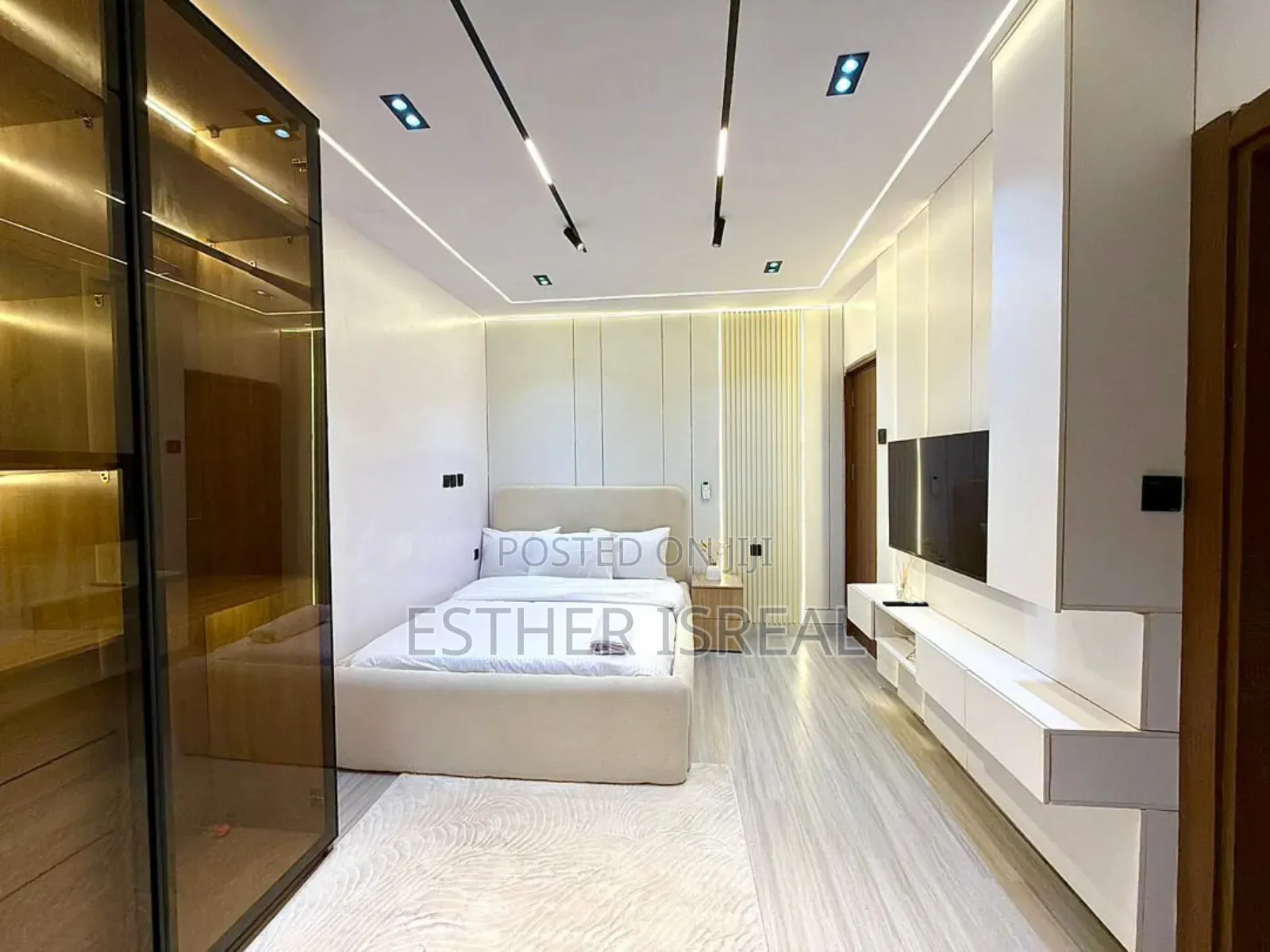 Kresta 2 Bedroom Apartment Pha