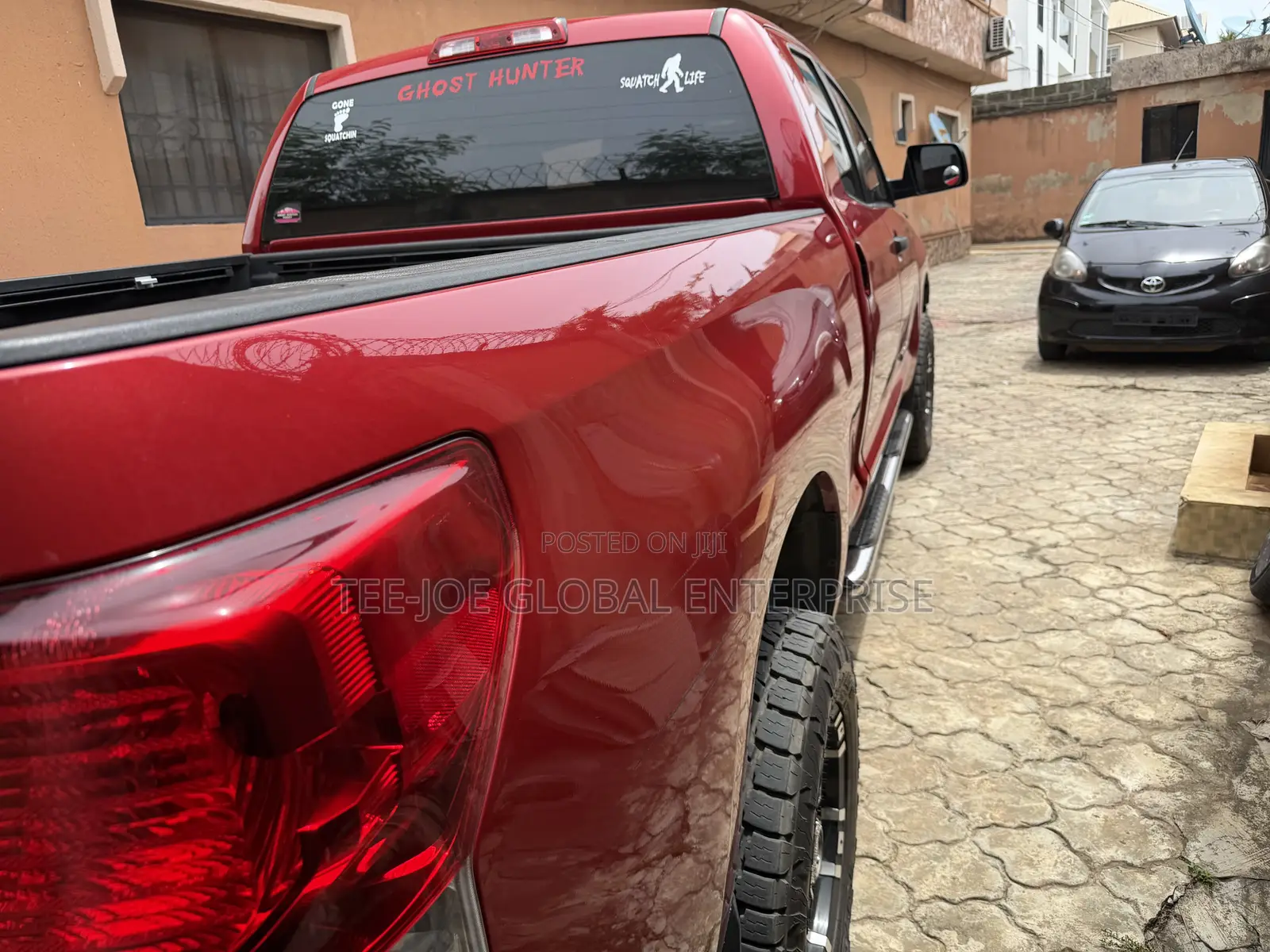 Toyota Tundra CrewMax 4x4 4.6L V8 2013 Red