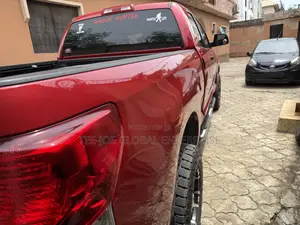 Toyota Tundra CrewMax 4x4 4.6L V8 2013 Red