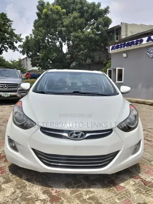 Hyundai Elantra Limited 4dr Sedan (1.8L 4cyl 6A) 2014 White