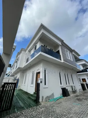 4bdrm Duplex in Lekki Phase 2 for rent