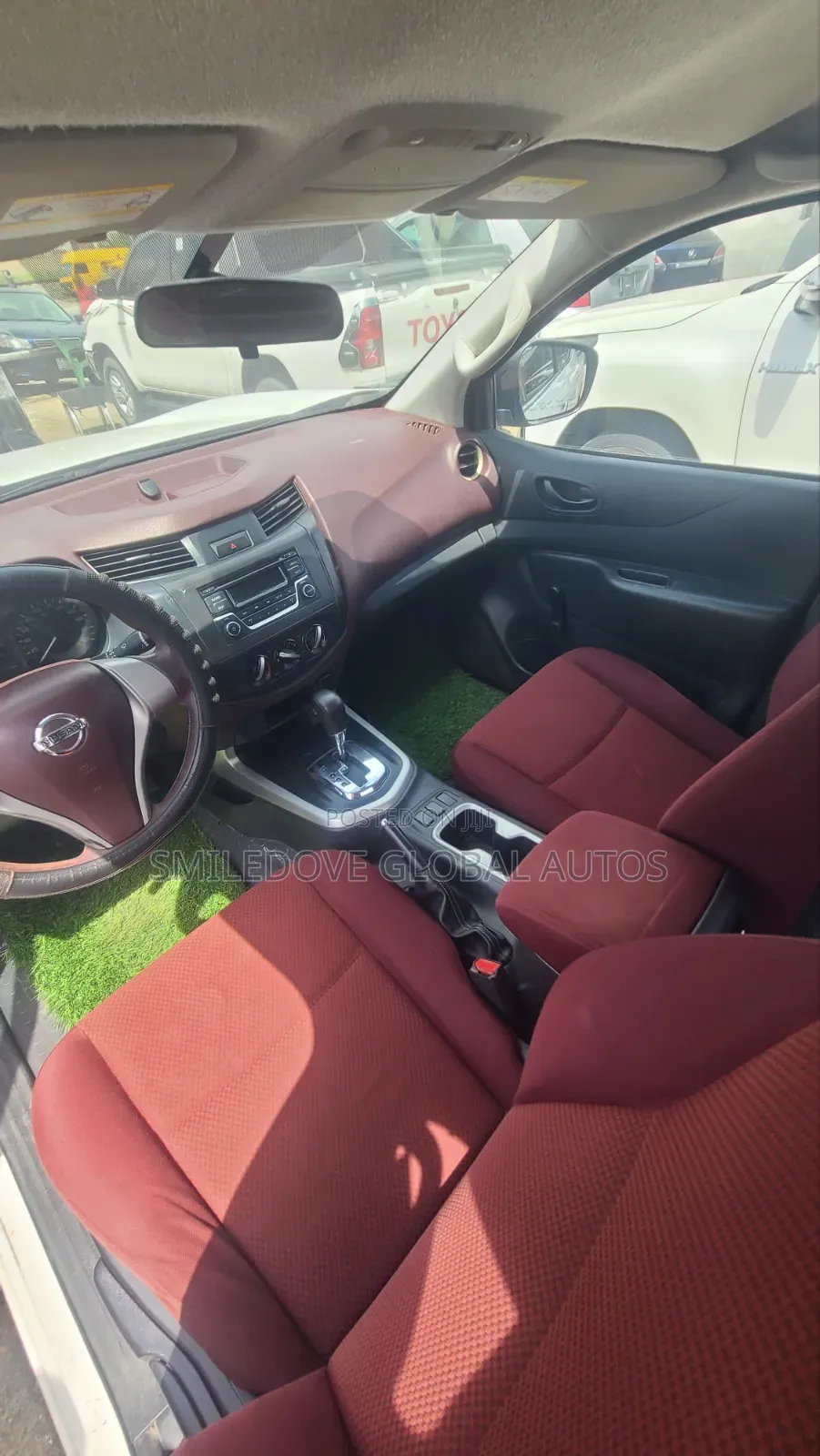 Nissan Navara 2018 White
