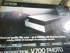 Epson Perfection V700 Photo Scanner