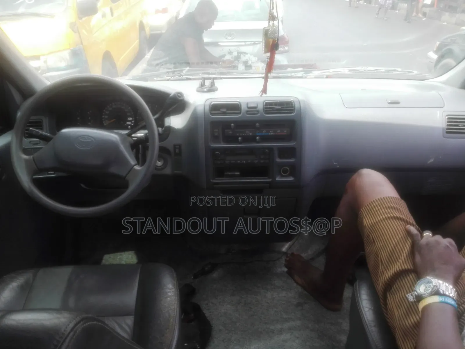 Toyota HiAce 2006 Silver