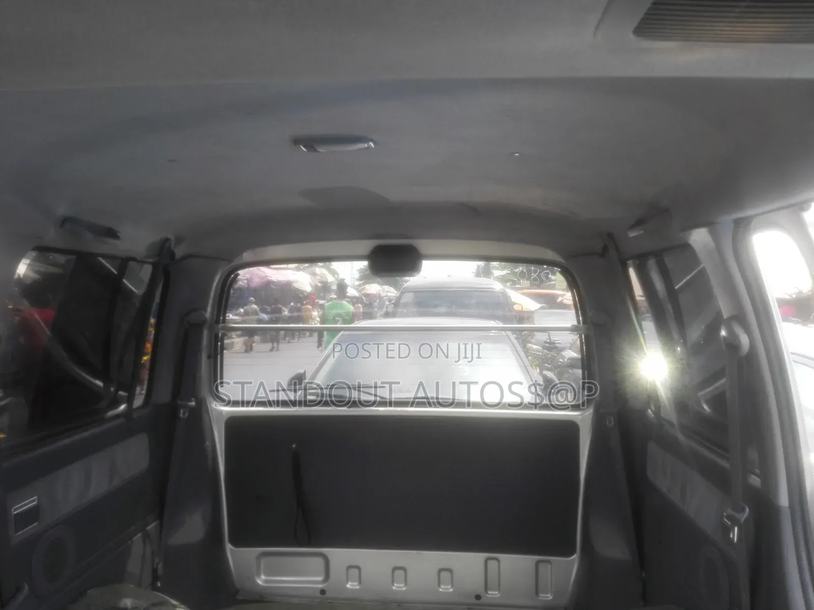 Toyota HiAce 2006 Silver