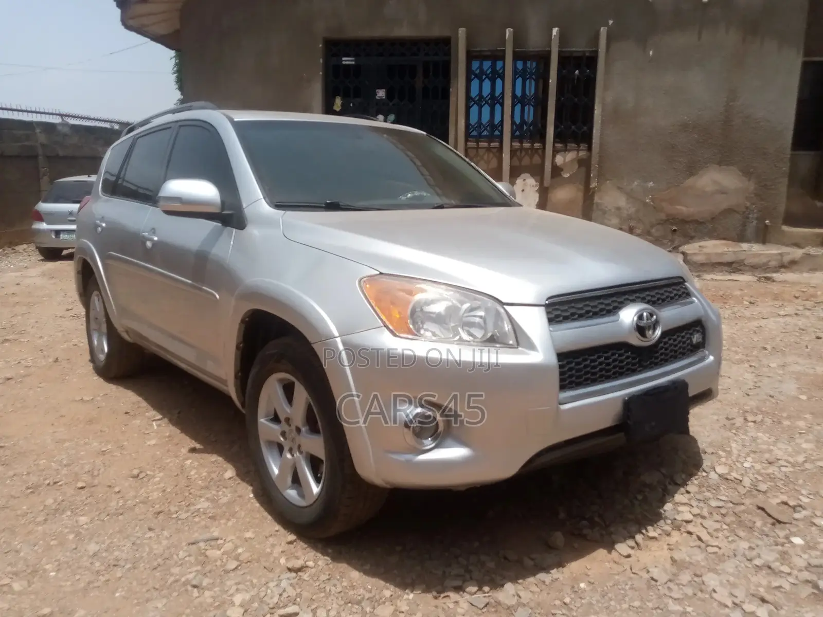 Toyota RAV4 2010 Silver
