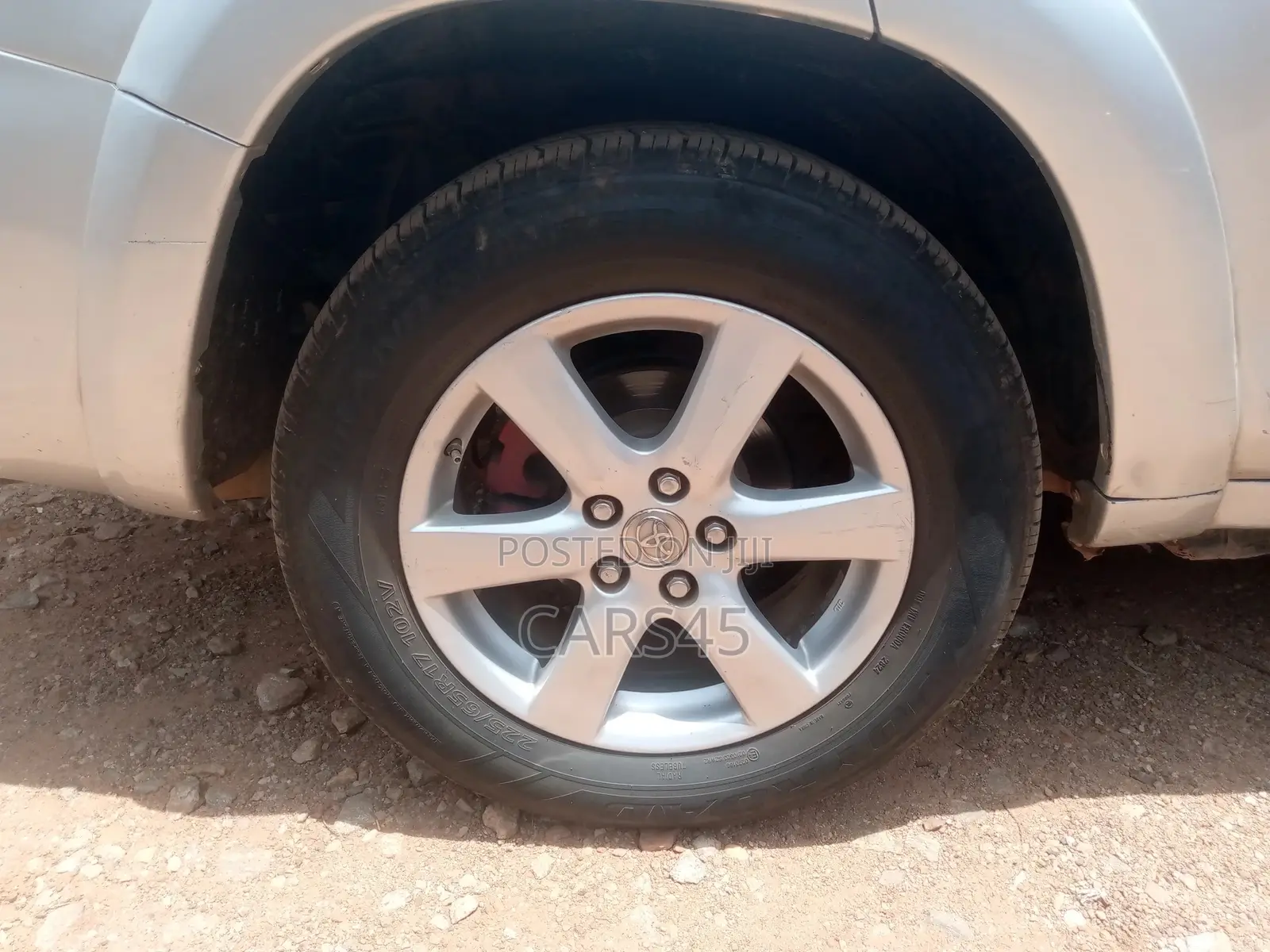 Toyota RAV4 2010 Silver