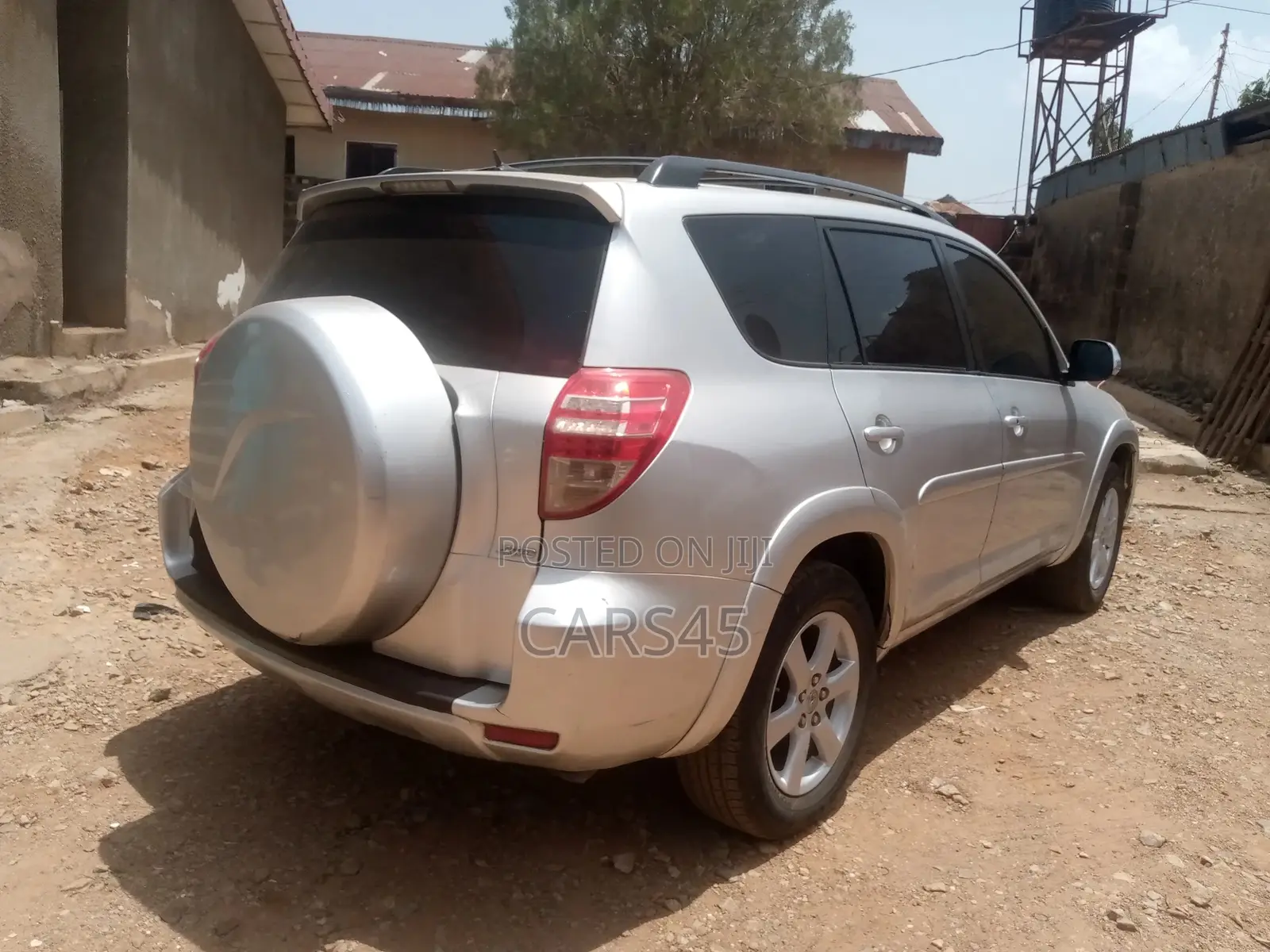 Toyota RAV4 2010 Silver