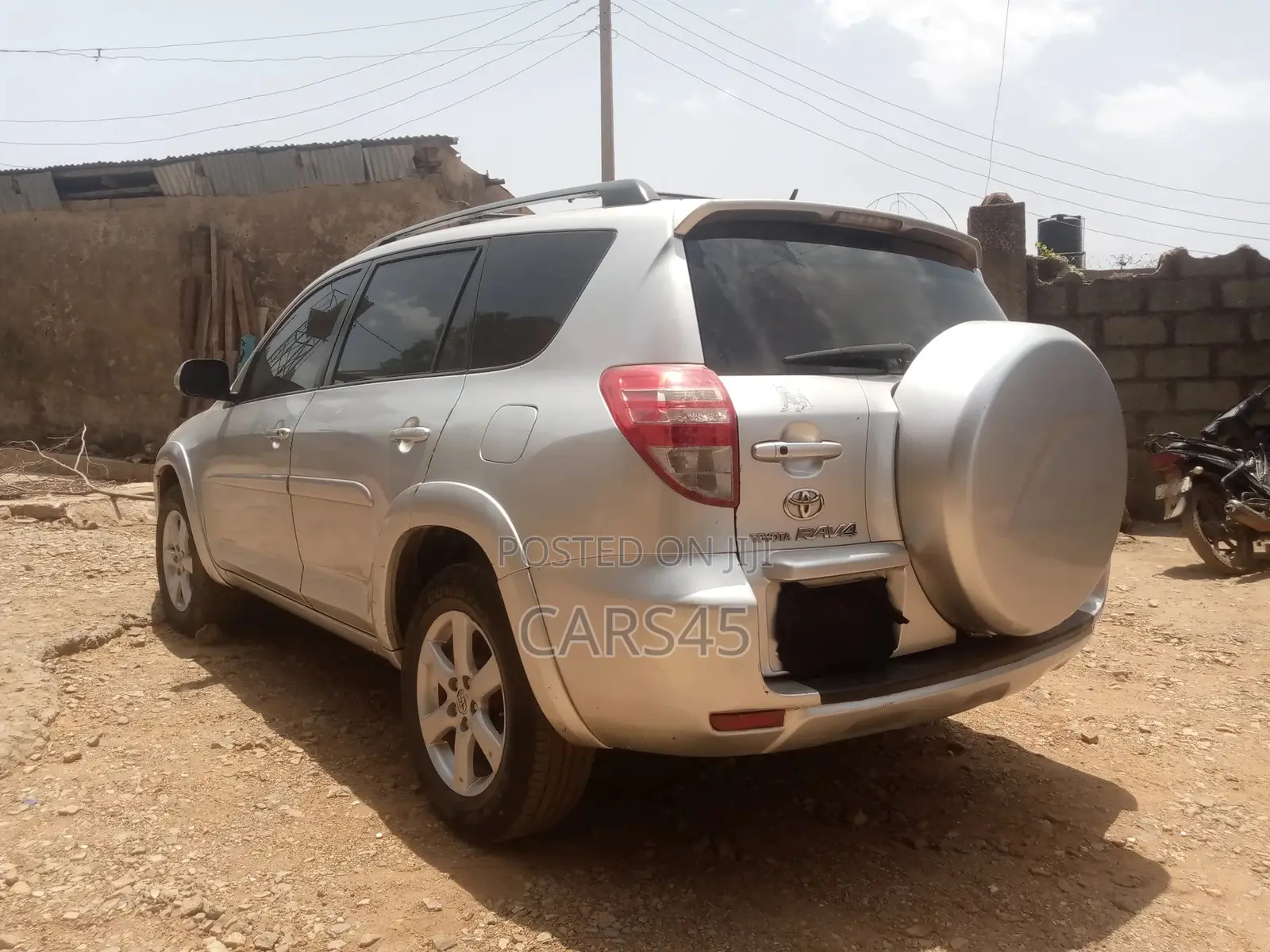 Toyota RAV4 2010 Silver