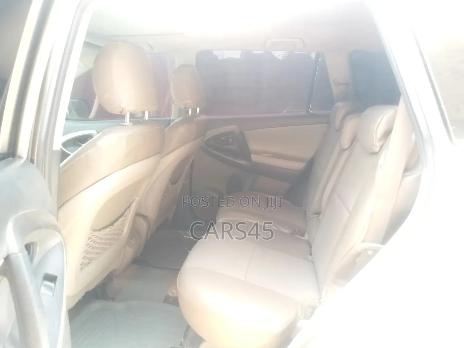 Toyota RAV4 2010 Silver