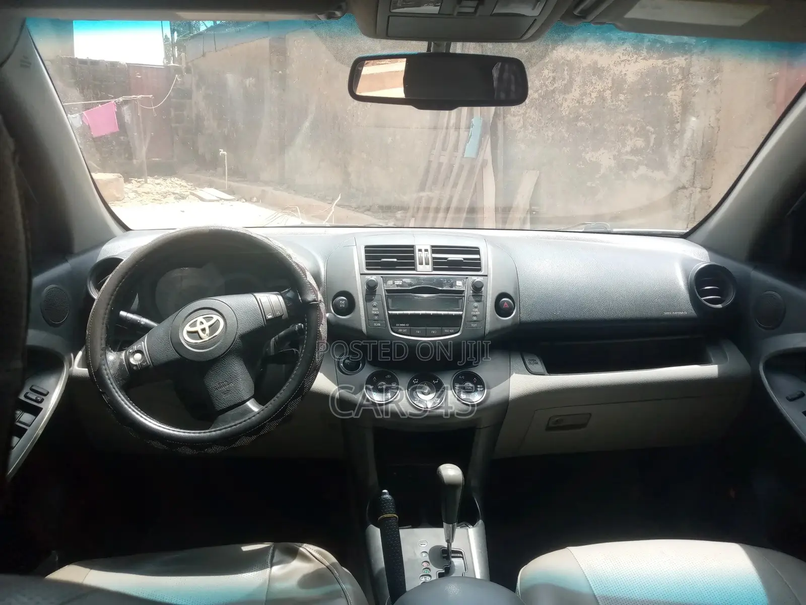 Toyota RAV4 2010 Silver