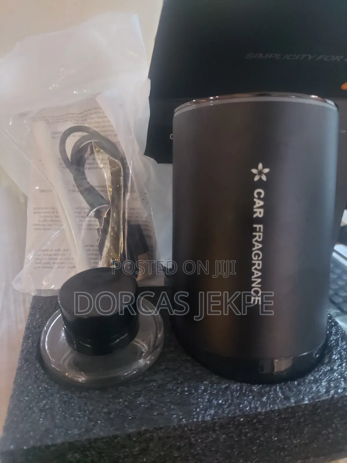Car Diffuser With Diffusing Oil