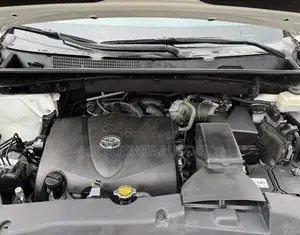 Toyota Highlander Limited Platinum 4x4 V6 (3.5L 6cyl 8A) 2017 Off white