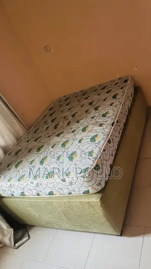 Neat Mattress With Bed Frame